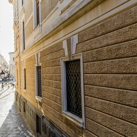 Ortigia Couette-café