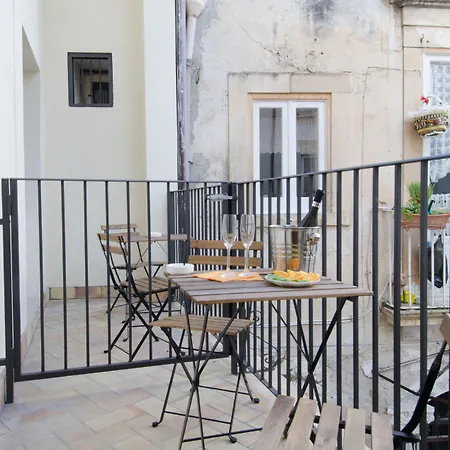 Ortigia Bed & Breakfast 4*